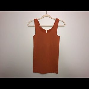 Brand New SkinnyTees Peach Colored